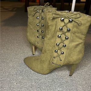 Nine West olive green booties